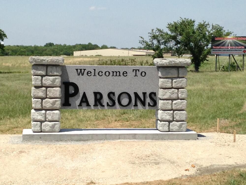 Welcome to Parsons sign